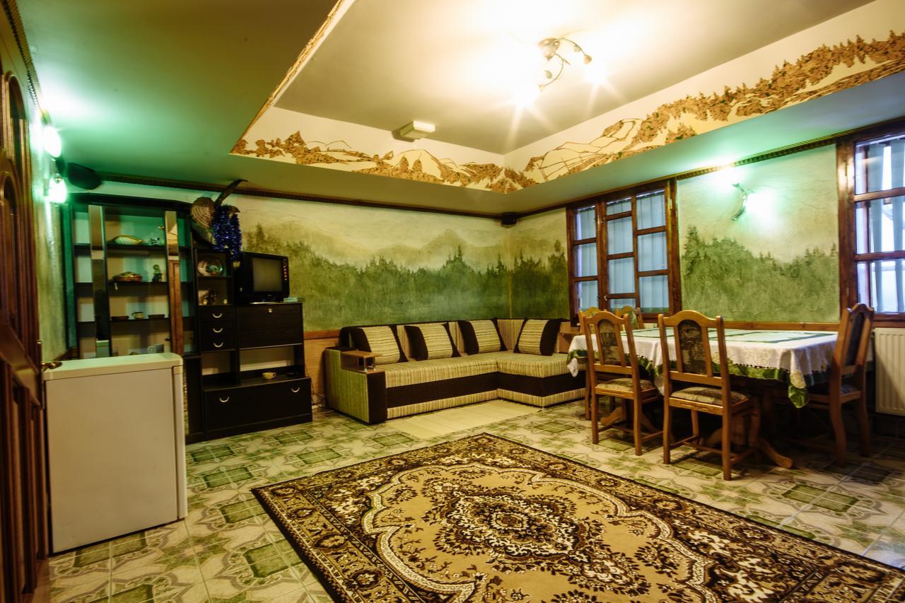 Korona Karpat Hotel Mezőhát Kültér fotó